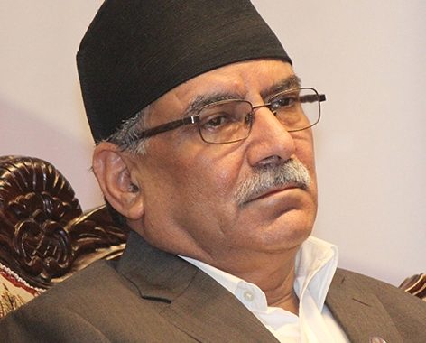 प्रचण्डको हालत ‘दुई डुंगामा खुट्टा’जस्तो