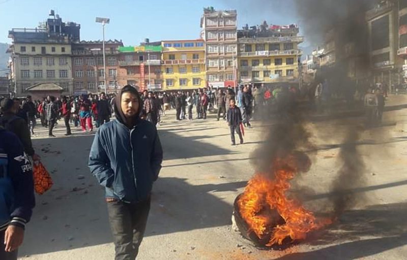 काभ्रेको पनौतीमा तनावः बिहानैदेखी कर्फ्यु