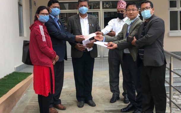 त्रिशुली अस्पताललाई दुई लाख सहयोग