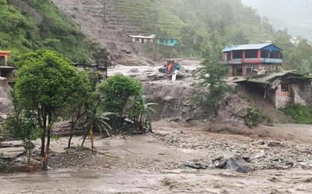बाढीको बितण्डाः सिन्धुपाल्चोकमा तीनजनाको मृत्यु, २० जना बेपत्ता