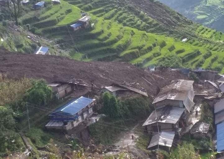 सिन्धुपाल्चोक पहिरोः मृतक १३ जना पुगे, ११ जनाको सनाखत