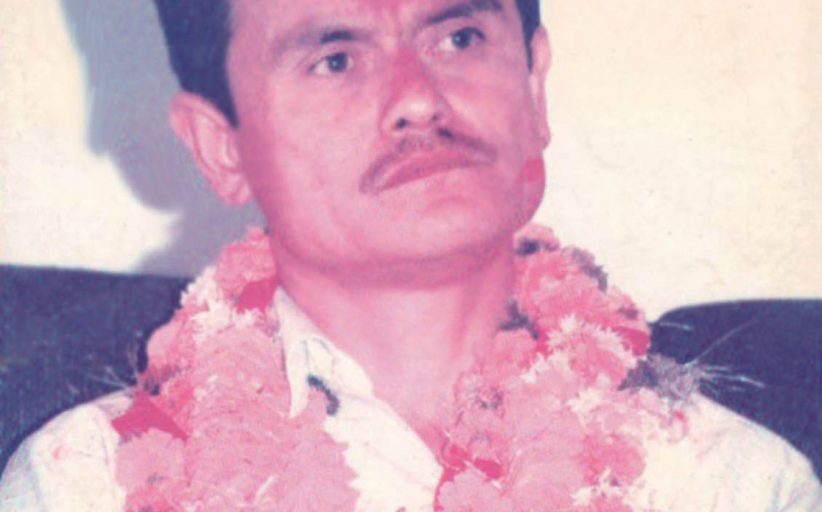 कविताः तिम्रो र हाम्रो संसार