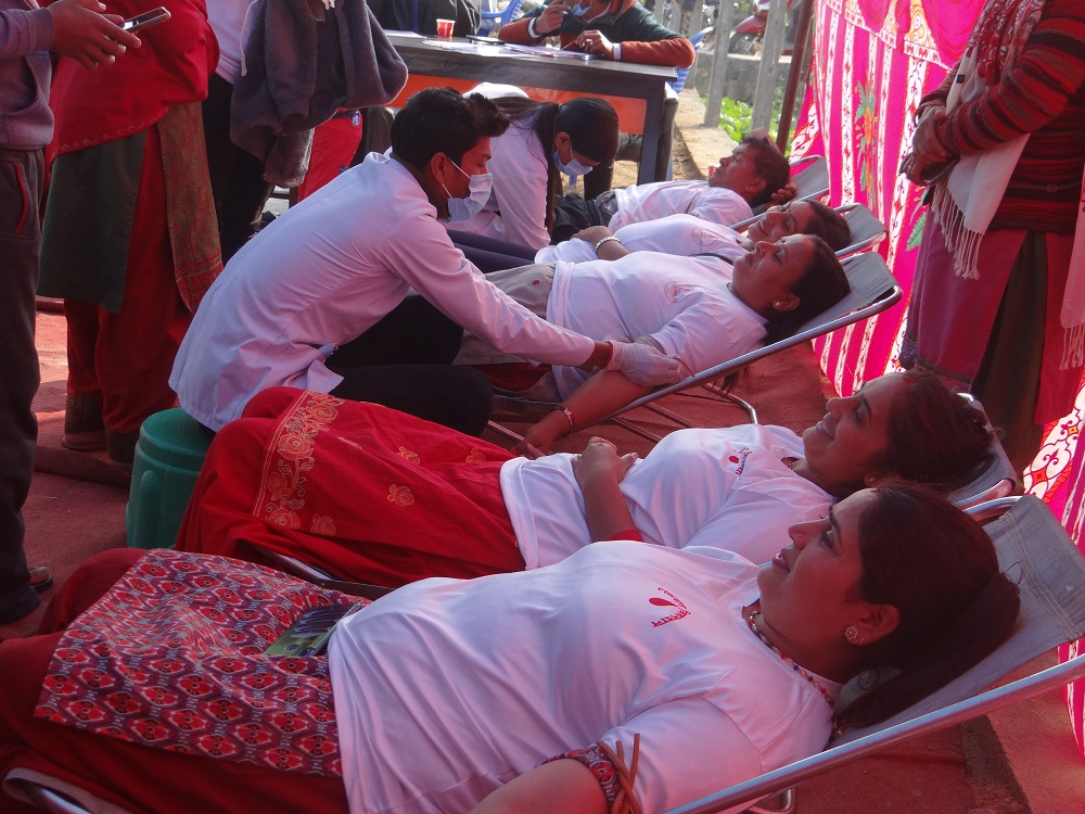 स्थापना दिवसमा रक्तदान