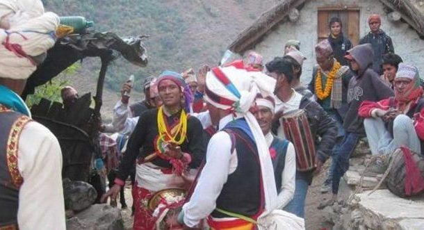 संकटमा पञ्चेबाजा र हुड्के नाच