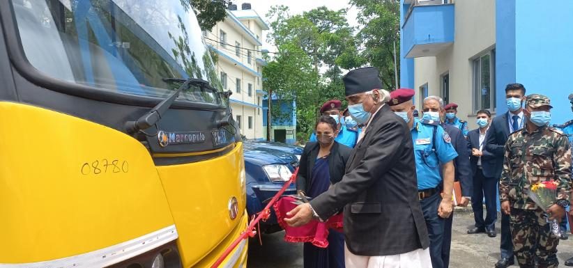गण्डकी सरकारले दियो प्रहरीलाई गाडी
