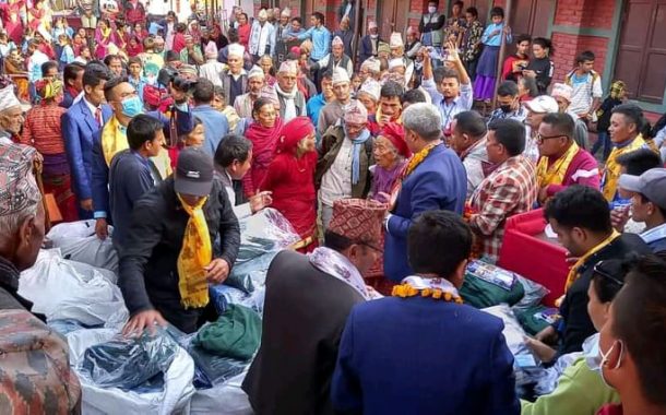 बेलकोटगढी रेड स्टार युथ क्लबले गर्यो जेष्ठ नागरिकलाई न्यानो कडा वितरण तथा तिहार विशेष कार्यक्रम