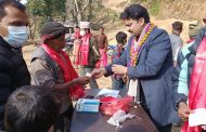 वचनको पक्का अधिकारी : दिए गोरु किसानलाई नगद प्रोत्साहन
