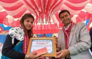 राधा क्यान्सर सचेतना तथा हिंसाविरुद्वको राष्ट्रिय पत्रकारिता पुरस्कार अधिकारीलाई प्रदान