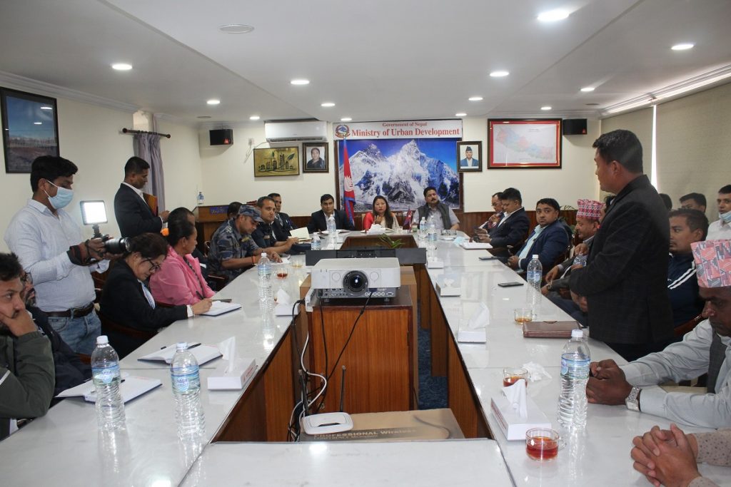 बन्चरेडाडाँको समस्या लिएर सासंदसहित ककनी गाउँपालिका अध्यक्ष मन्त्री झाँक्रीकोमा (भिडियो)