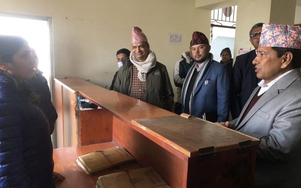 यातायात कार्यालयमा उपप्रधानमन्त्रीको अनुगमन