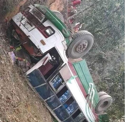 नुवाकोटमा बस दुर्घटनाः तीनजनाको मृत्यु