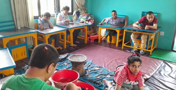 बौद्धिक अपाङ्गता भएकाका लागि स्कुलः प्रभावकारी तर बजेट कम