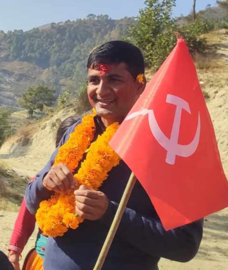 ककनी २ मा माओवादी विजयी