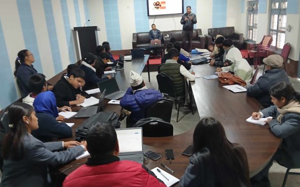 बिद्यार्थीलाई चलचित्र सिकाउँदै बागमती प्रदेश सरकार